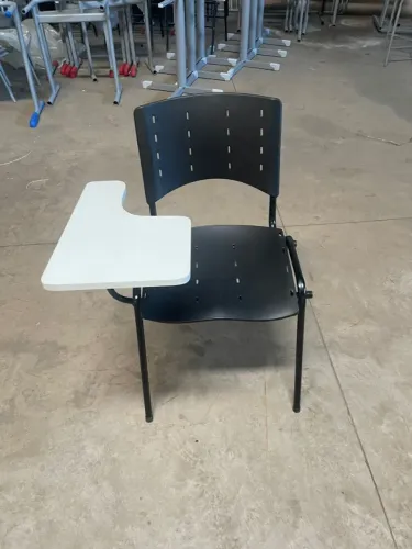 Cadeira Universitária com Prancheta MDF - Estrutura Reforçada - Direto da Fábrica