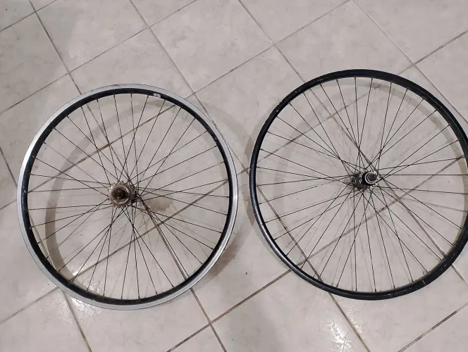 Par de jantes aro 29 totalmente alinhadas pega v-brake e a disco