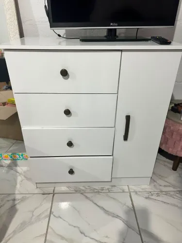 Vende-se armário em bom estado!!