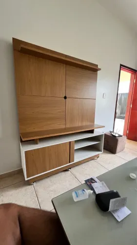 Prateleira Rack de TV em ótimo estado