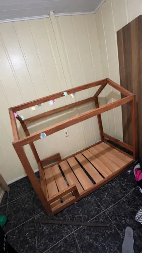 VENDO CAMA MONTESSORIANA