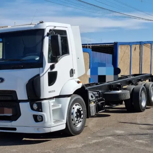 Ford Cargo 1933 Chassi 6x2 Ano 2013