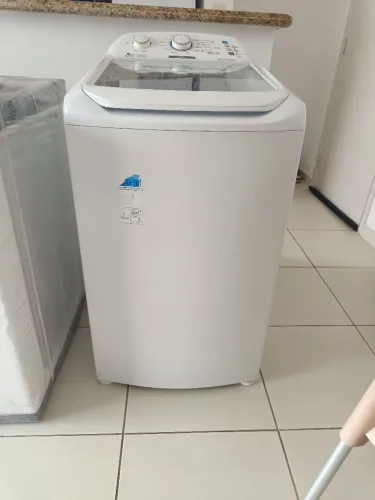 Vendo máquina Eletrolux conservada