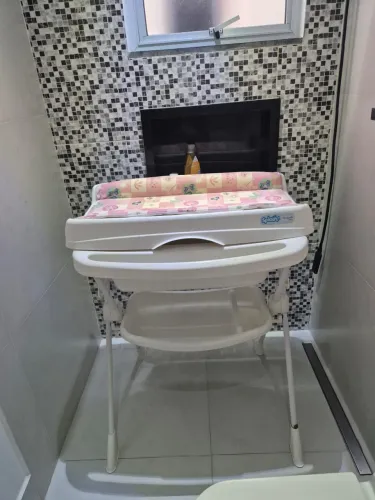 Banheira + trocador de bebem