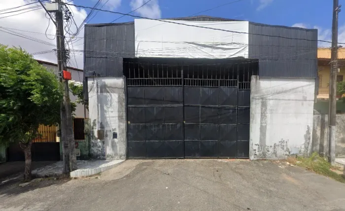 ÓTIMA OPORTUNIDADE P/ INVESTIDORES! Galpão 500m² c/ excelente localização próx. à Rod. 4º