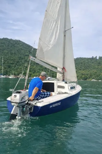 Veleiro Thaiti 16 - Motor Honda 4T e carreta