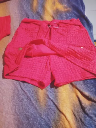 Conjunto feminino lindo ?