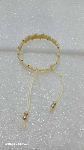 Pulseira de macrame 