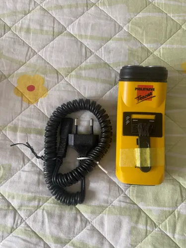 Philips Philishave Travel ? amarelo Funcionando