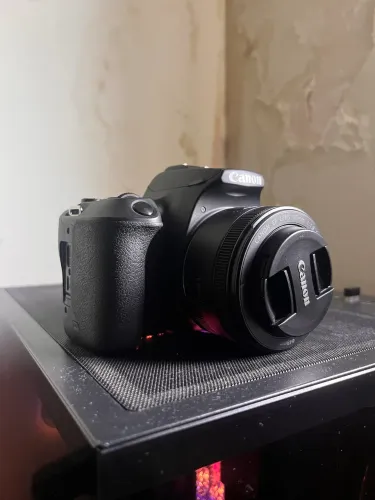 CANON 250D (SL3) + 2 Lentes