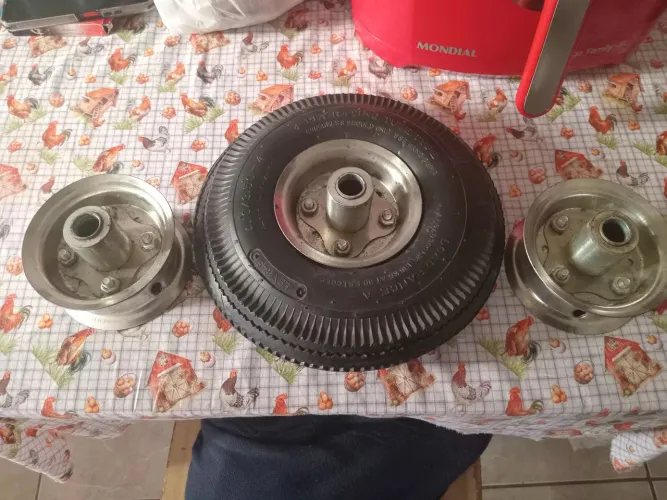 Jogo de rodas de carrinho