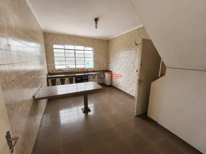 Casa - Vila Livieiro - 03 dorms - 01 edicula - 02 vagas - VENDA: 750.000,00