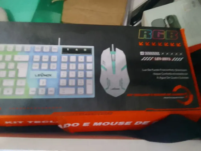 Teclado e mouse rgb.