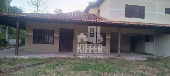 Chácara com 3 quartos para alugar, 4800 m² por R$ 4.666/mês - Itaipuaçu - Maricá/RJ