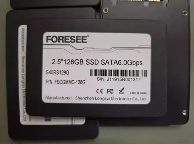 Ssd marca SanDisk e outras marcas