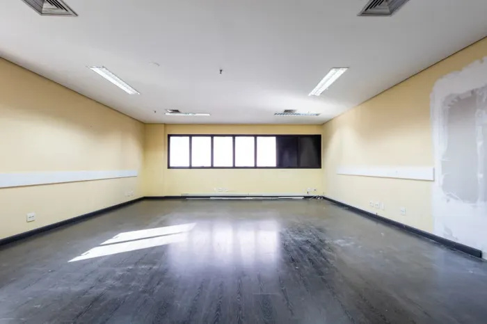 Sala comercial na Rua Pedro de Toledo, 80 - Conjunto 62  58 m²