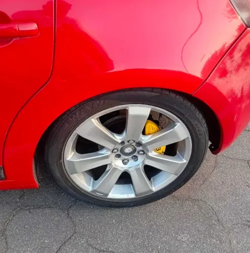 Vendo Rodas aro 18 com furação 4 furos universal