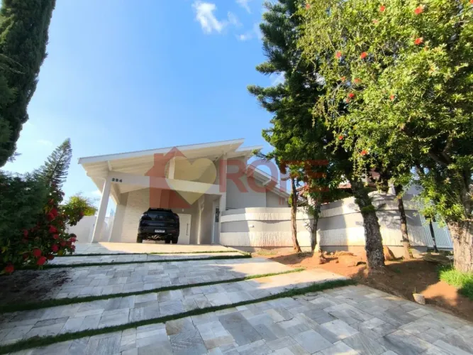 Casa Térrea de Alto Padrão à Venda - Condomínio Marambaia Vinhedo