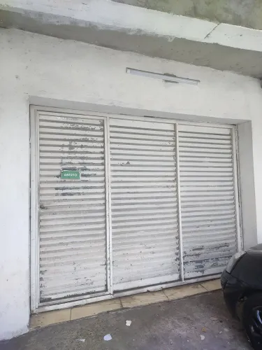 Portão basculante 