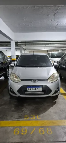 Ford Fiesta SE 1.6 8V Flex 5P 2014