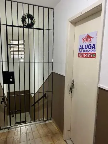 Sala : / Comercial / Largo da Batalha