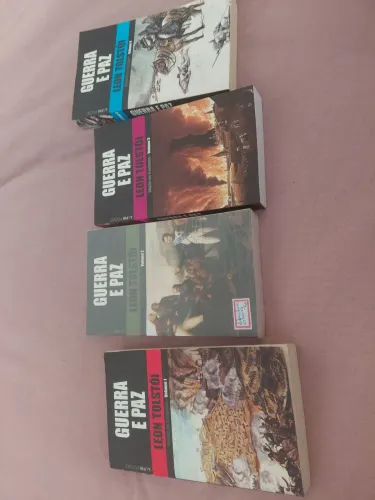 Coleção Guerra e Paz - Leon Tolstói (4 volumes) - L&PM Pocket