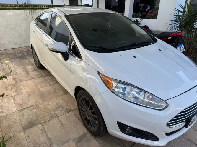 Ford Fiesta Sed. Ti./ti.plus1.6 16V Flex Aut. 2014