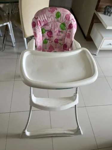 Vendo cadeirinha de alimentação Burigotto