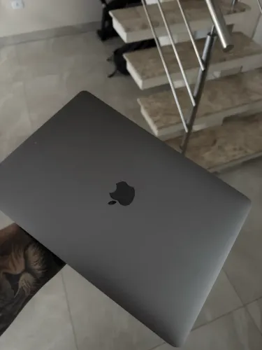 Troco MacBook Air M1 2020, 8GB, 256GB