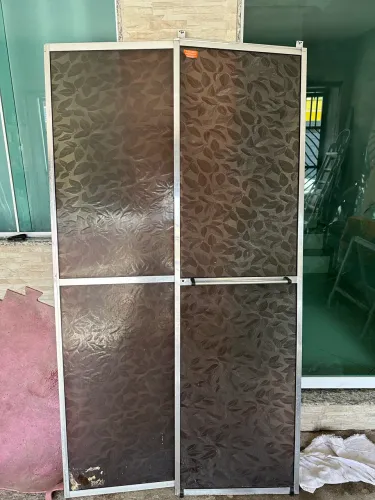 Box de acrílico com kit de instalação- usado