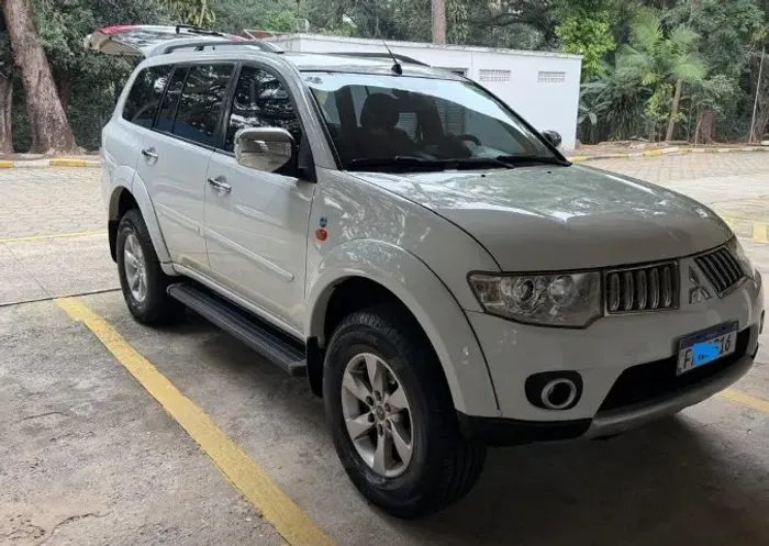 Mitsubishi Pajero Dakar/hpe 3.5 4X4 Flex 5P Aut. 2013