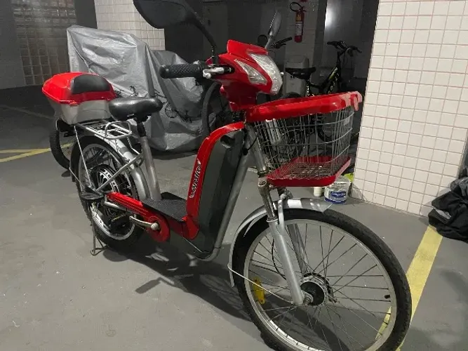 Bicicleta elétrica Veloster muito nova!
