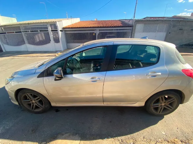 Peugeot 308 Feline/griffe 1.6 Turbo 16V 5P Aut. 2014
