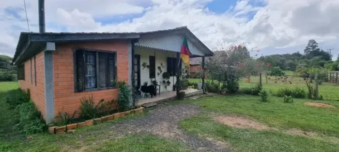 Velleda oferece espetacular sítio em Águas Claras em condomínio fechado, perto da lagoa, c