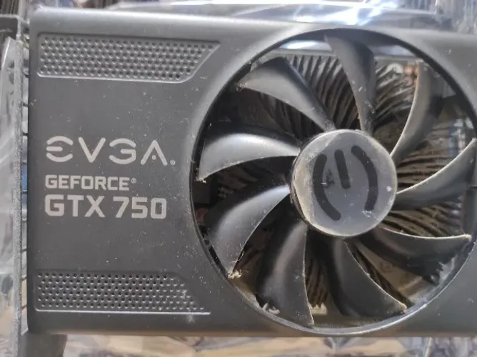 Placa de Vídeo EVGA GEFORCE 750 1GB DDR5