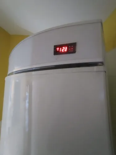 Freezer vertical