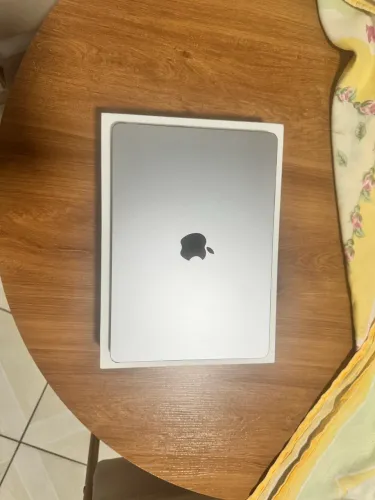 MacBook Air estado de novo, bateria 100%
