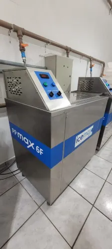 Maquina de Sorvete Picoleteira