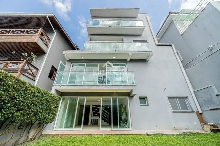 Casa á venda com 4 quartos(2 suítes) , com 312m² , por R$ 1.595.000 - Con. Palm Hills - Gr