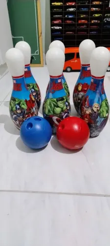 Jogo de boliche Vingadores Marvel