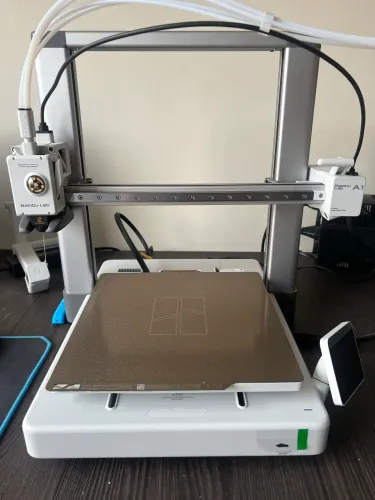 Bambu Lab A1 + Combo AMS + 5 Filamentos usados