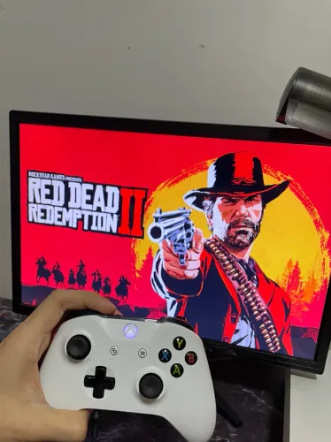 Monitor Tronos 60Hz em Perfeito Estado - Pronto para Uso!