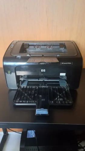 Impressora HP LaserJet P1102w