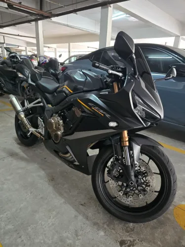 HONDA CBR 650R 2022 - PRETA FOSCA - APENAS 4.700 KM