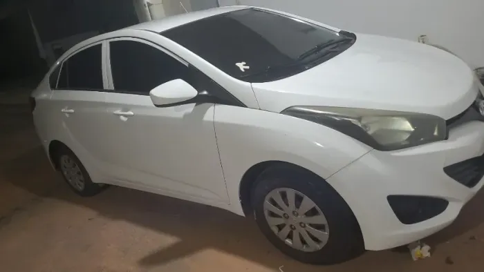 Hyundai HB20S C.plus/c.style 1.6 Flex 16V Mec.4p 2014