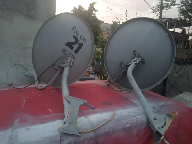 ANTENAS (2) PARABÓLICA