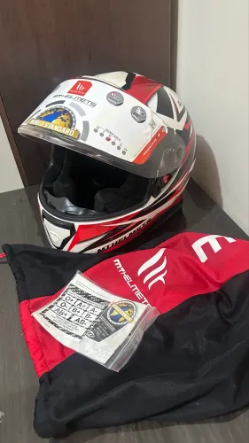 Capacete