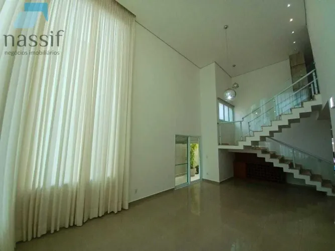 Bella Città - Casa para alugar no Condomínio Bella Città