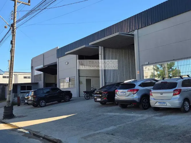 Galpão para aluguel com 340 metros quadrados em Aririú - Palhoça - SC