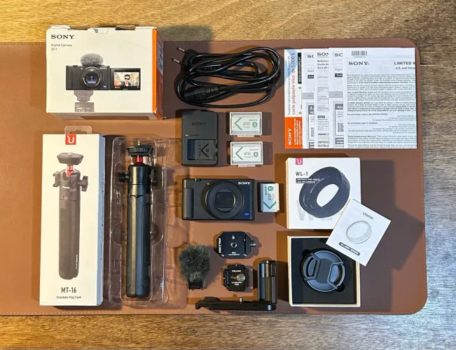 CÂMERA SONY ZV-1 + KIT COMPLETO DE ACESSÓRIOS